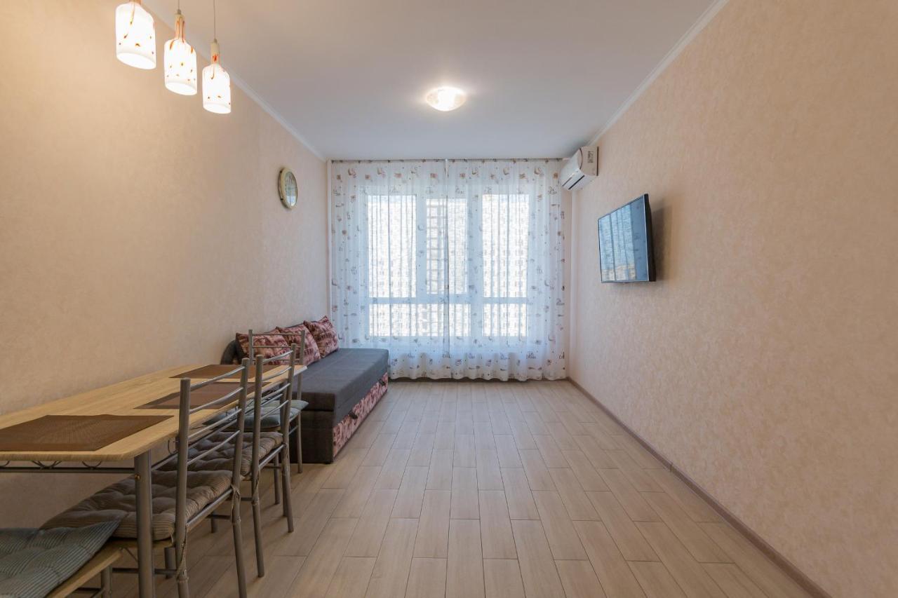 Уютная Квартира В Жк Острова Kryzhanivka Exterior photo
